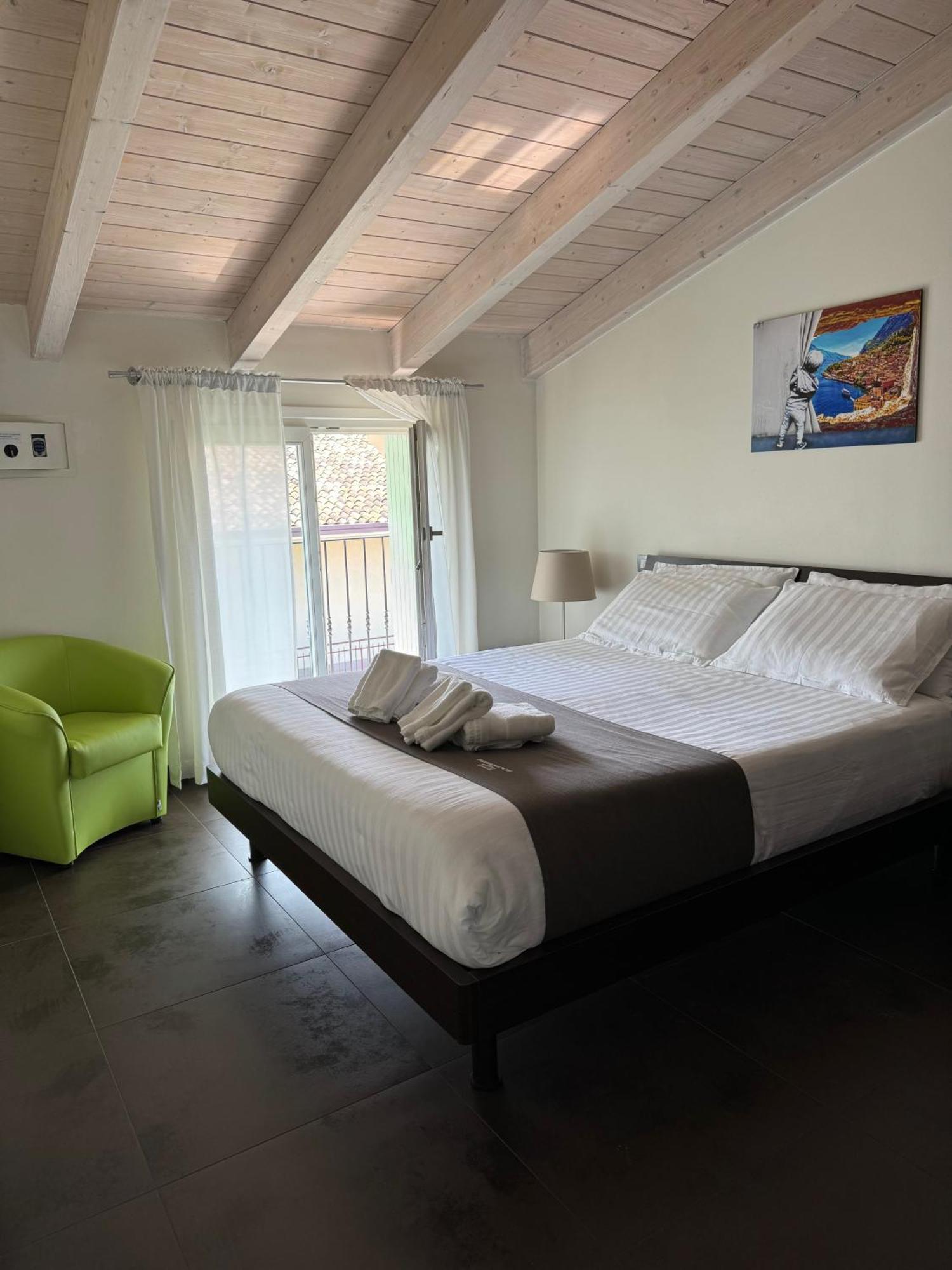 Residence Del Lago Desenzano del Garda Exterior foto